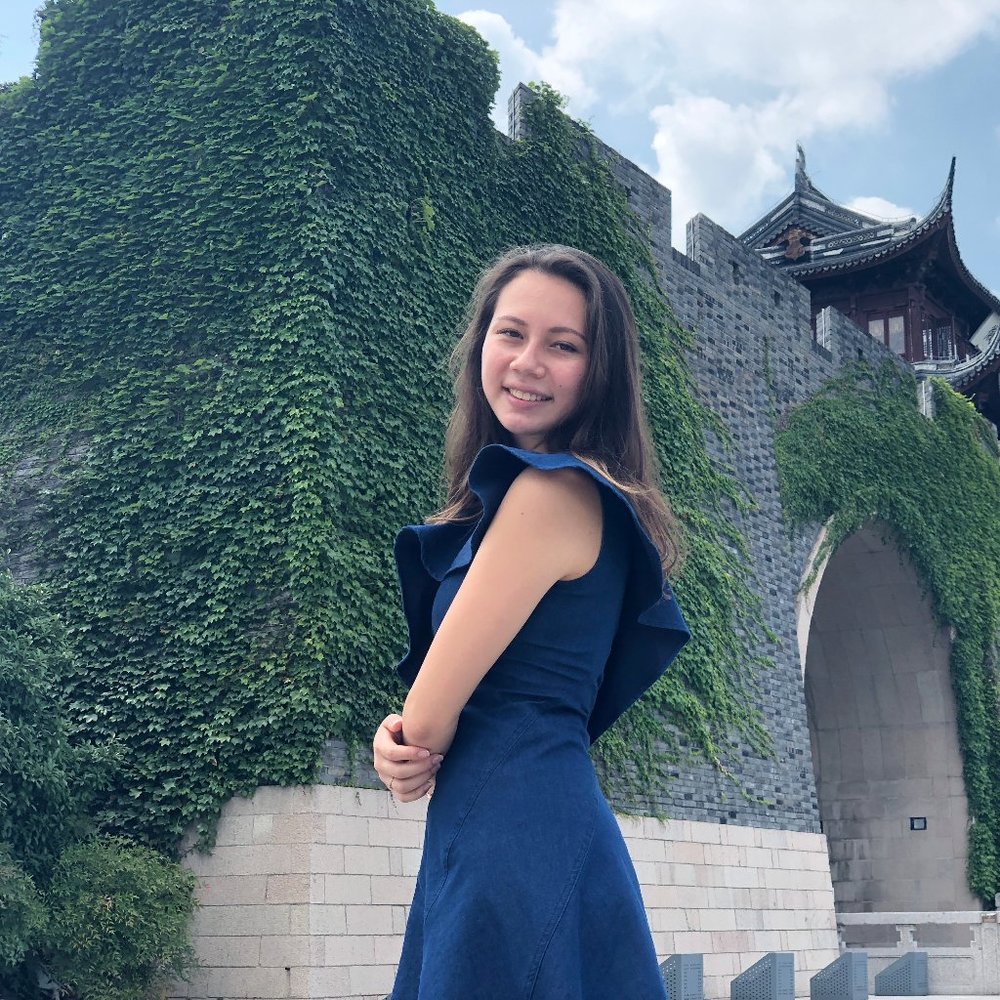 Meet your Posher, Helena jingyi